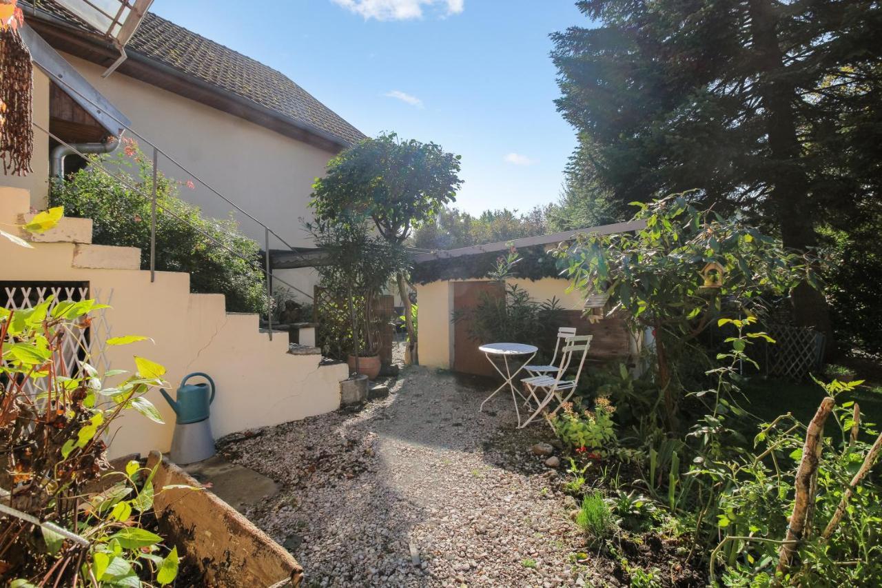 Maison Confortable Ornans + Jardin Esterno foto